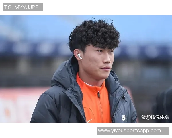 球迷怒斥谢文能表现糟糕呼吁其转型为网络红人